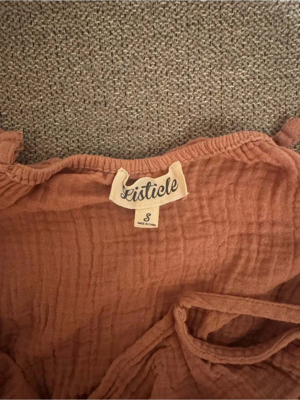 Listicle Cotton Gauze Cropped Cami